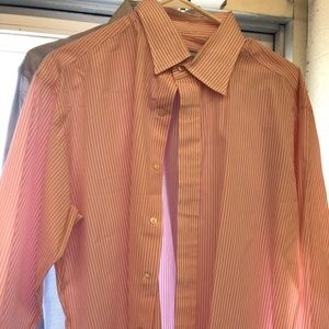 Esmail Astanboos shirt